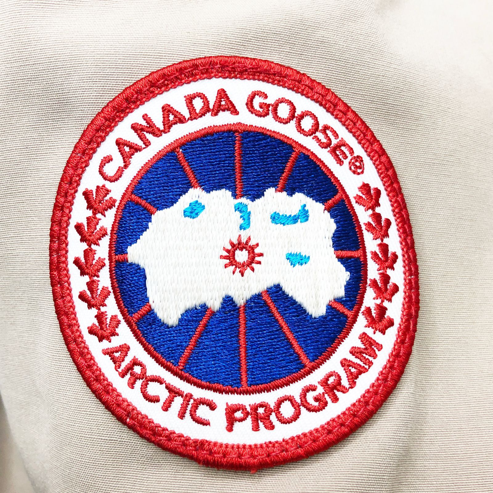 CANADA GOOSE カナダグース BRONTE PARKA ブロンテ ファー ダウンジャケット コート ベージュ 2600JL - メルカリ