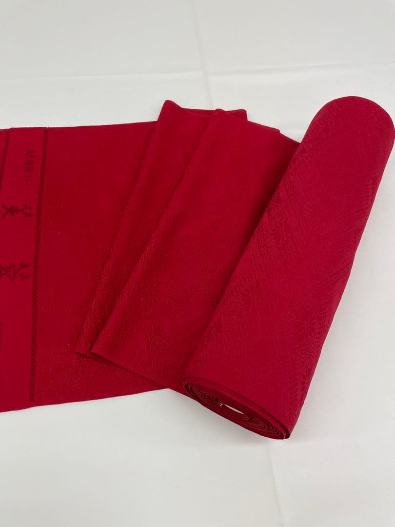 コート地 ふくれ織 紋意匠 無地 朱・緋色 正絹 反物 - メルカリ