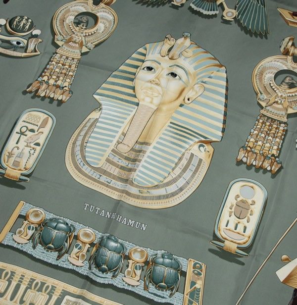 【HERMES エルメス】カレ90 スカーフ ツタンカーメン シルク ブラック HERMES エルメス カレ90 TUTANKHAMUN ツタンカーメン スカーフ