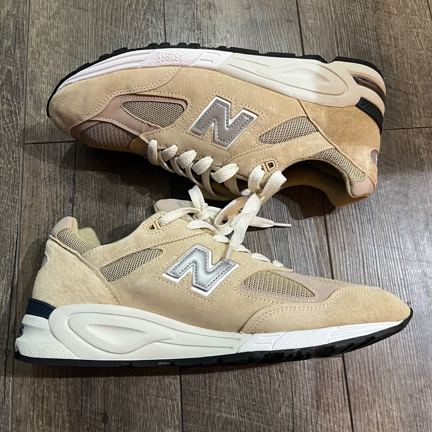 美品 Kith × New Balance 990V2 