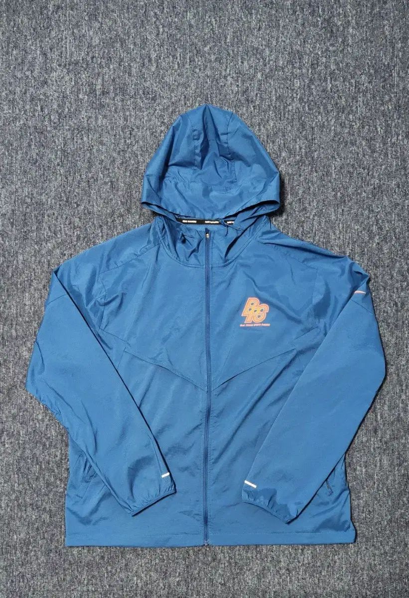 新品　2XLサイズ　BRSロゴ入り青ウィンドブレーカー 新品 2XLサイズ BRSロゴ入り青ウィンドブレーカー Logo Zip Wind