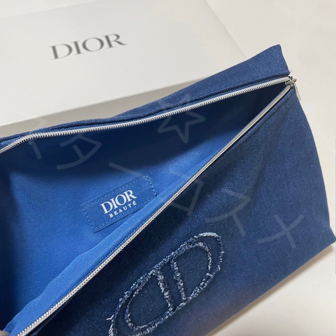 Christian Dior クラッチバッグ 黒と青 クリスチャンディオール Christian Dior パンチング レザー