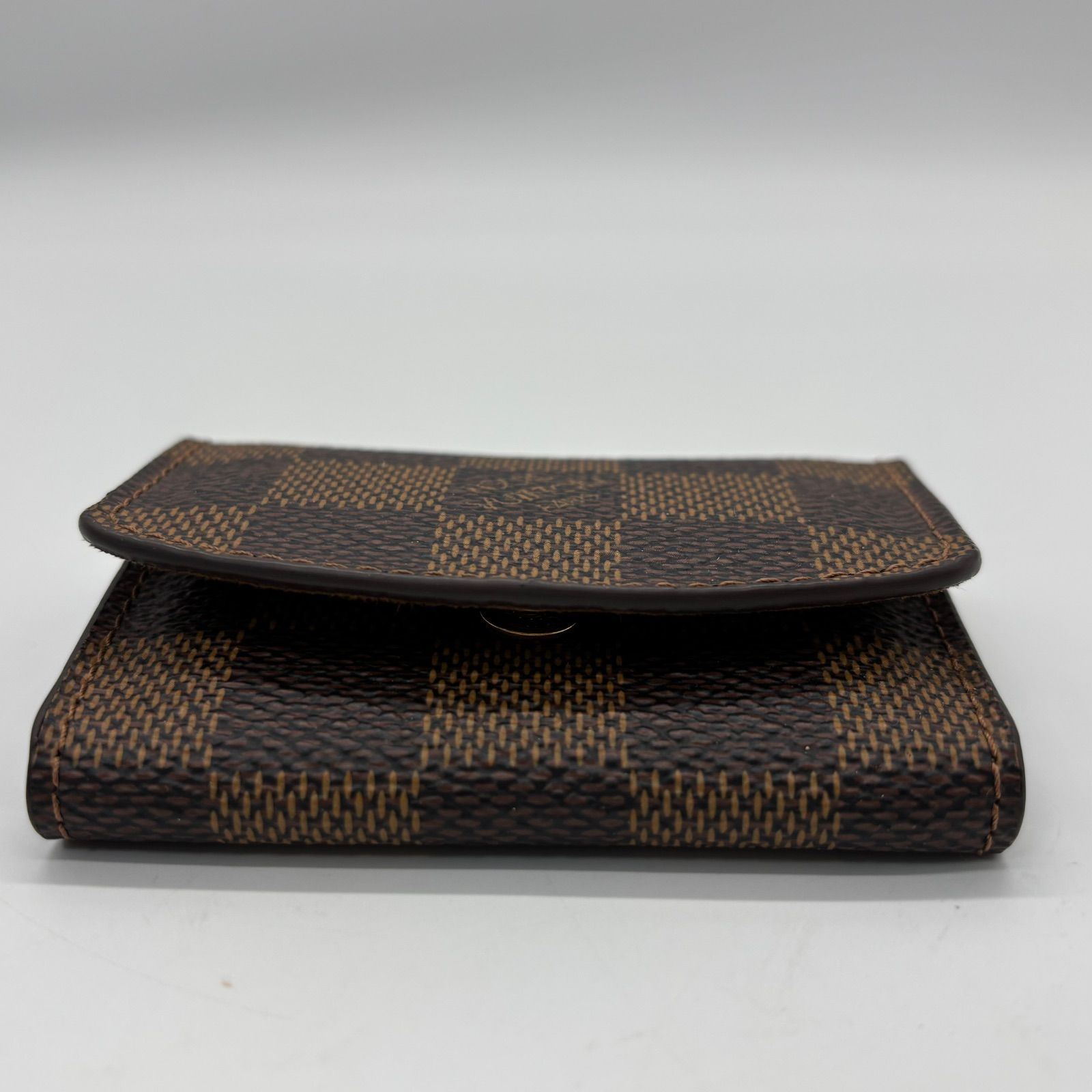 LOUISVUITTON