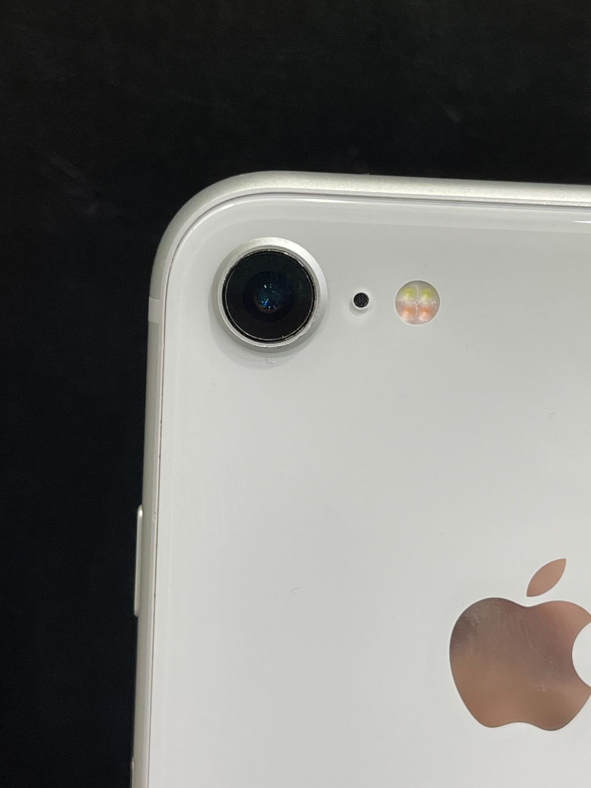 iPhone 8 64GB ホワイト SIMロック解除済 動作確認済みI