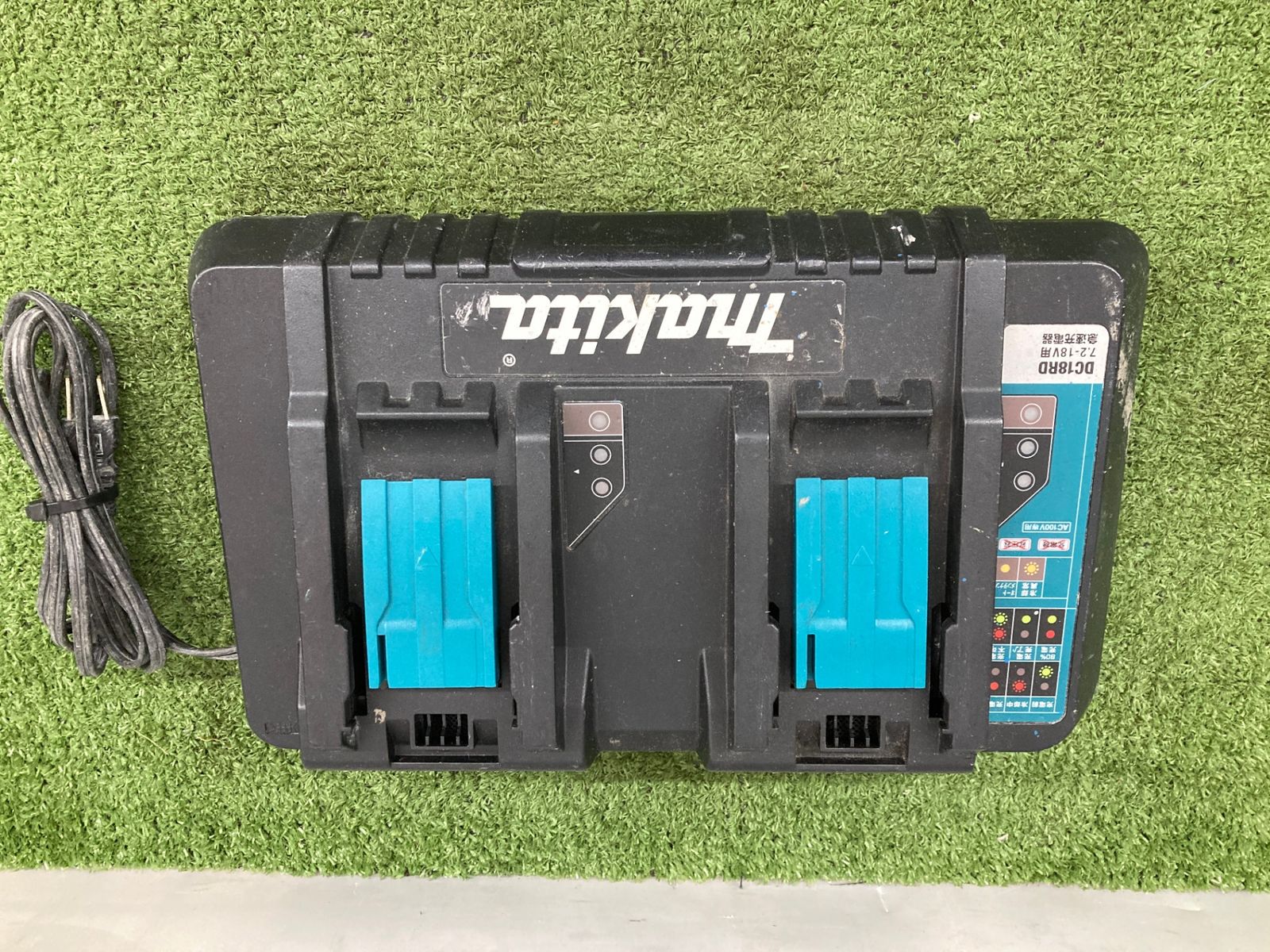 品】【0921】☆makita(マキタ) 人気 7.2V-18V用2口急速充電器
