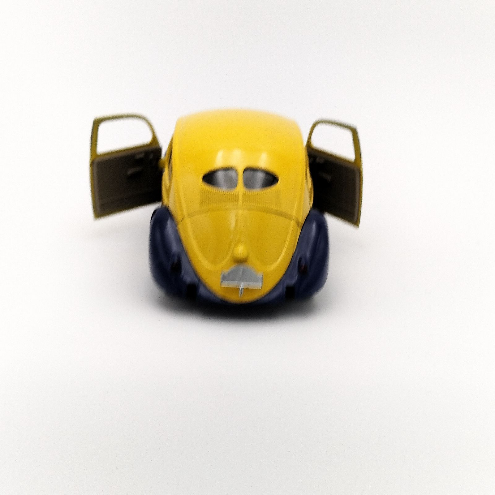 【レア】ワーゲンビートル+Michelin 1/18【solido】 レア】ワーゲン ビートル ミシュラン 1/17 Solido VW BEETLE