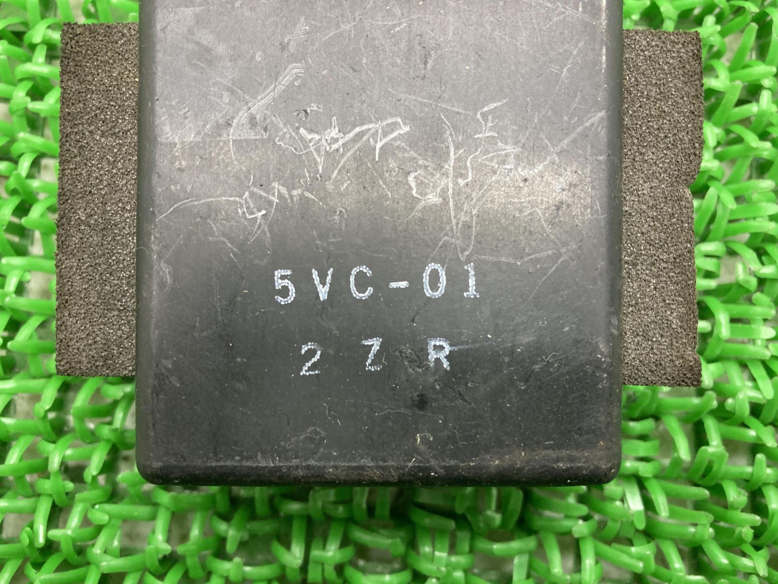 部品 DG09J