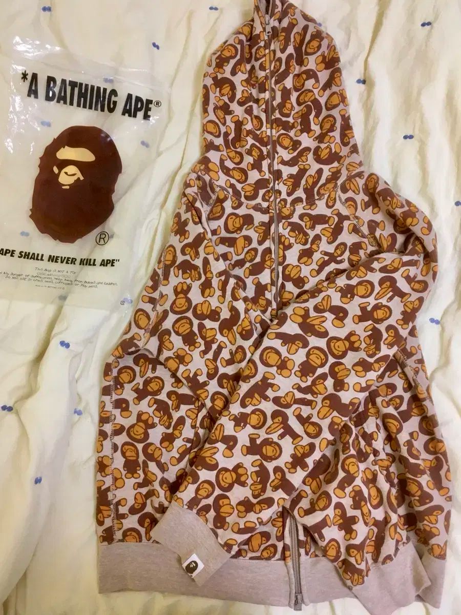 A BATHING APE アベイシングエイプ ベビー マイロ フード ジップアップ s