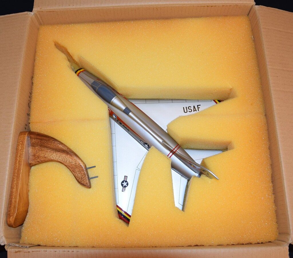  1 32ソリッドモデル F 100スーパーセイバー 航空機 ヘリコプター 模型 プラモデル