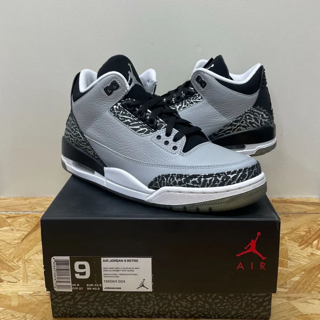 NIKE AIR JORDAN 3 RETRO WOLF GREY ナイキ エアジョーダン 3 レトロ ウルフ グレー 27cm 灰 黒 136064  004 - メルカリ