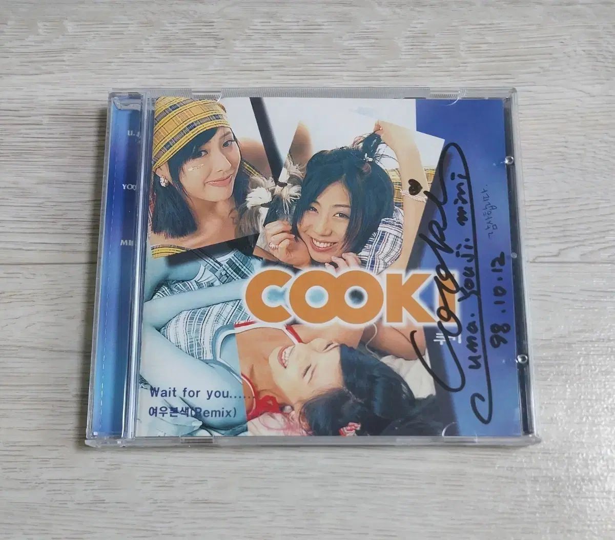 COOKY COOKI ー 1 家 Wait For You 前者 メンバー サインボード