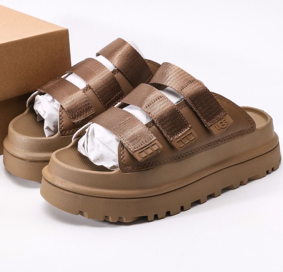 UGG 厚底スリッパ ブラウン UGG 厚底スリッパ ブラウン UGG 厚底スリッパ ブラウン 靴