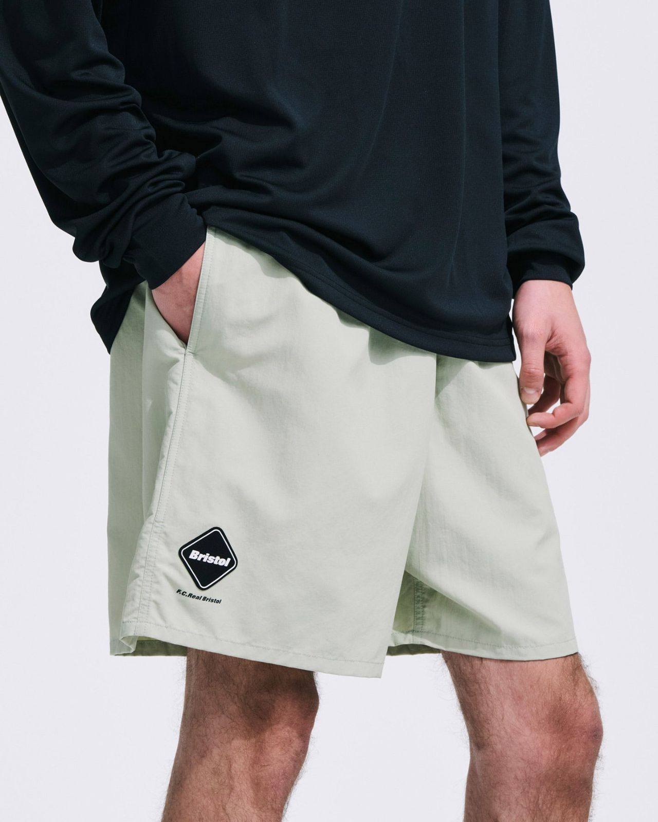 F.C.R.B SUPPLEX NYLON EASY SHORTS パンツ FCRB-240049 - メルカリ