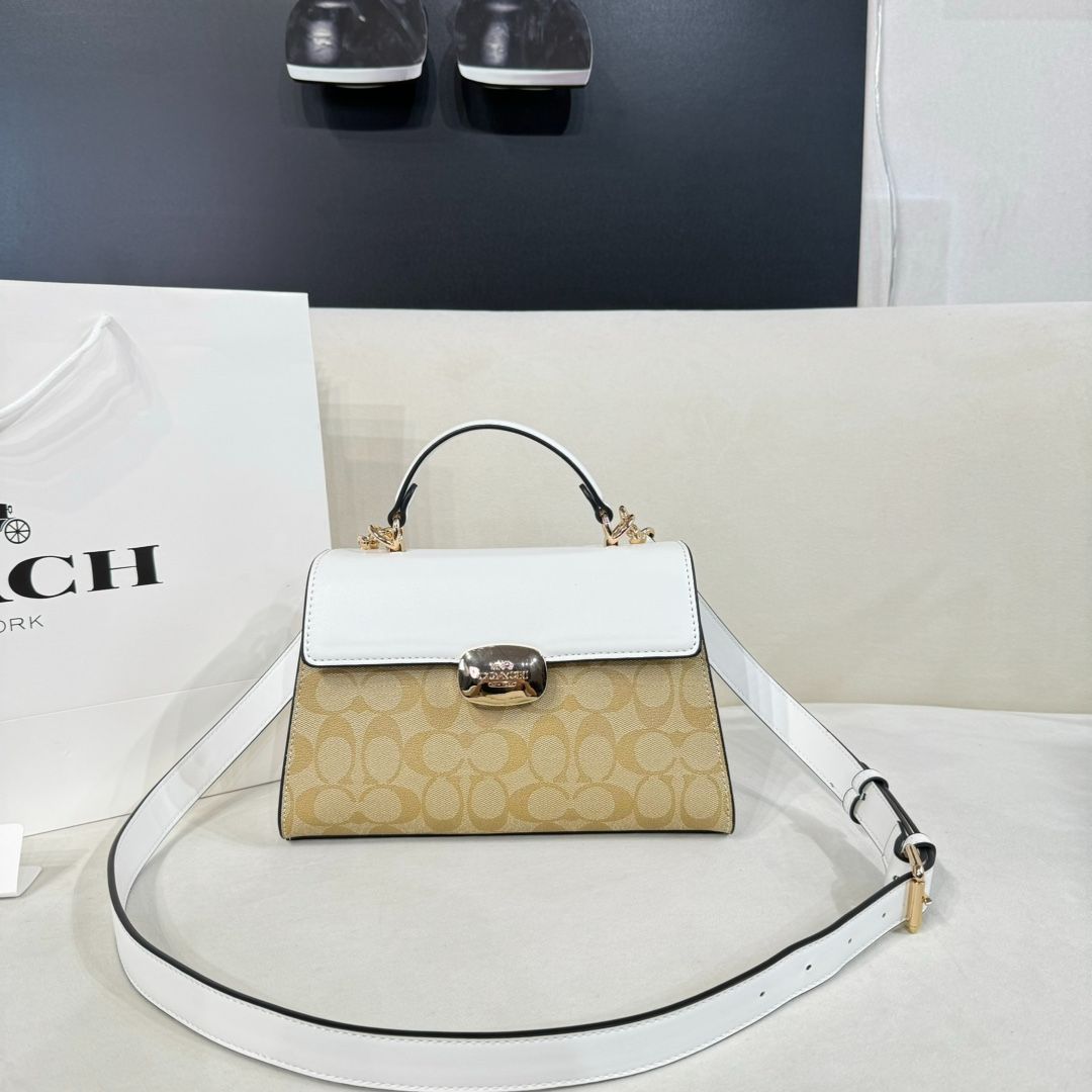 今日 COACH コーチ 斜め掛け 手提げバッグ 在庫 価格