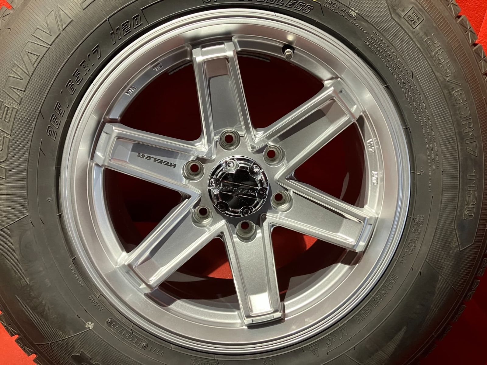 スタッドレスタイヤホイールセット 265 65R17 GOODYEAR ICE NAVI SUV 17x8.0 25 139.7 6H hab107mm 社外 KEELER 4本SET