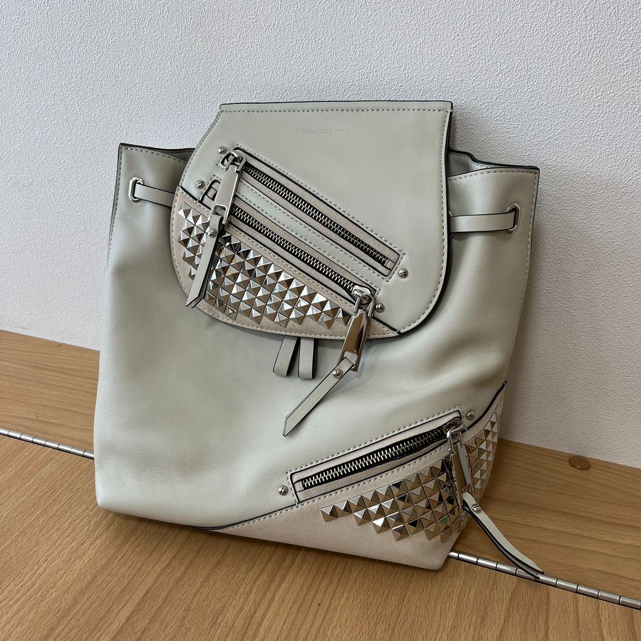 Gianvito Rossiジャンヴィトロッシ未使用ビジューパンプス滝沢眞規子 Gianvito Rossiジャンヴィトロッシ未使用ビジューパンプス滝沢眞規子