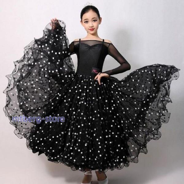 貴重 一点限り ナイロン100％ マツウラ ブルマ 陸上用パンツ S