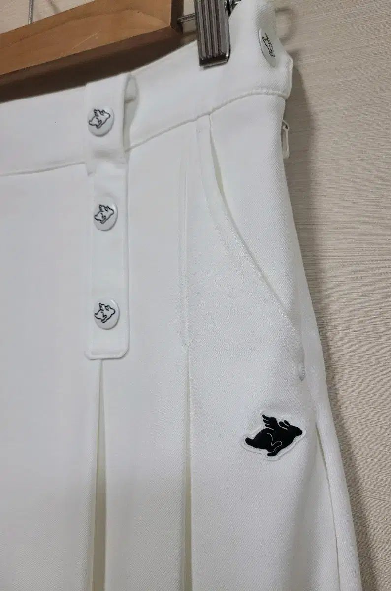 PEARLY GATES パーリーゲイツ レディース ロゴ ボタン プリーツ キュロット スカート WHITEMONARCHHOTEL_COM