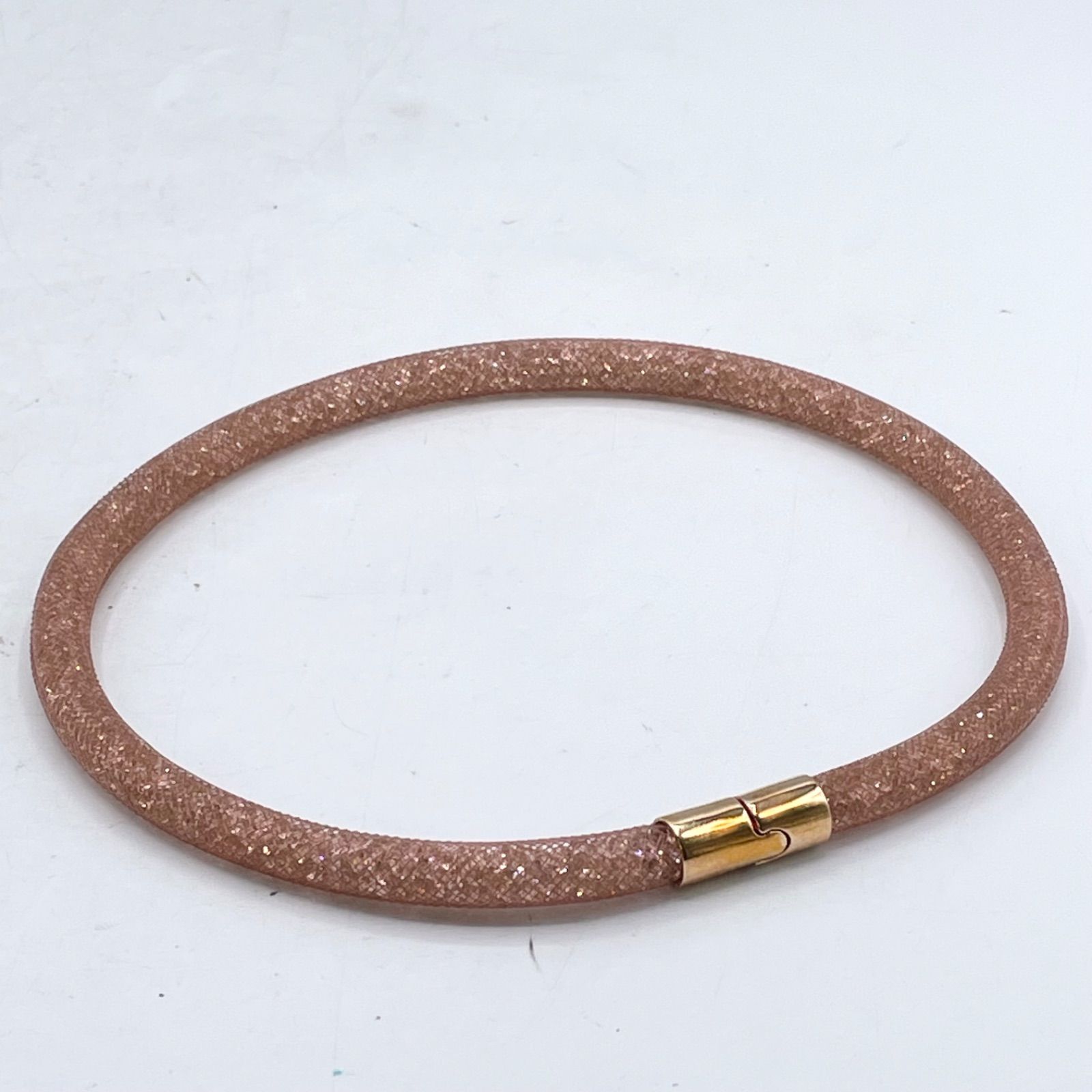 新品SWAROVSKIスワロフスキースターダストバングルゴールド2重巻 新品SWAROVSKIスワロフスキースターダストバングルゴールド2重巻