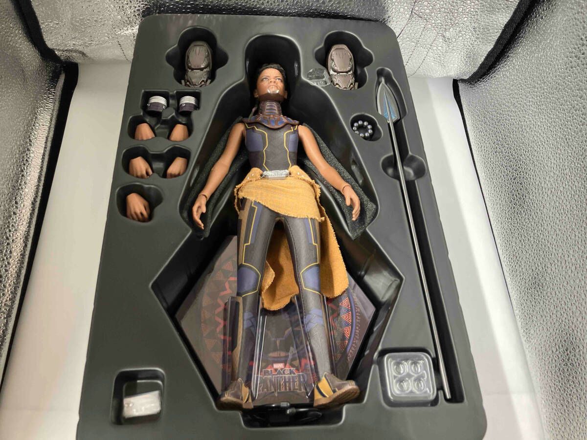 ホットトイズ シュリ 1/6 ムｰビｰ・マスタｰピｰス ブラックパンサｰ