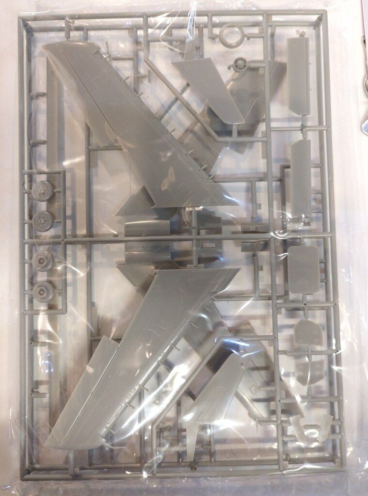 モノクローム 1/48 航空自衛隊 F-86D セイバードッグ - メルカリ