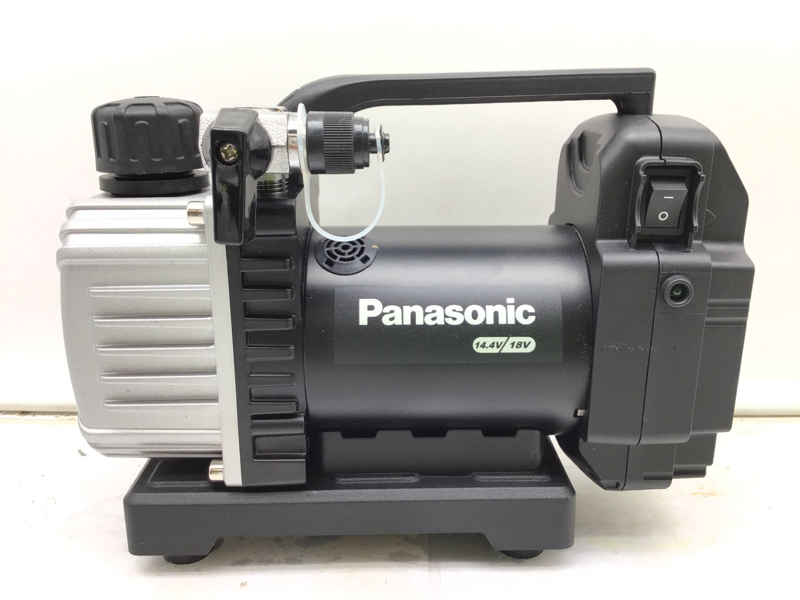 品 Panasonic|パナソニック 18V充電真空ポンプ EZ46A3LJ1G-B ITIQJ8G3CSYI エコツール笠寺店 M02
