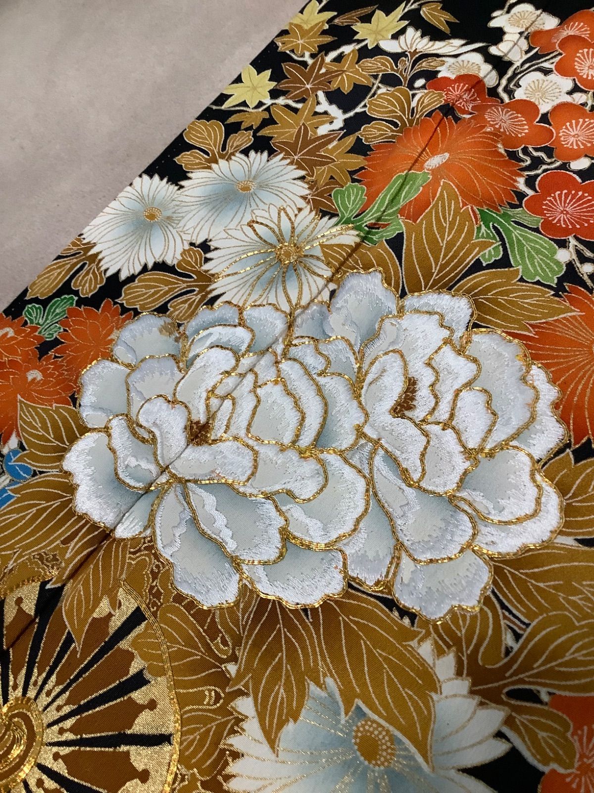 正絹 菊刺繍 花々 留袖リメイクドレス 3091 着物 訪問着 リメイク