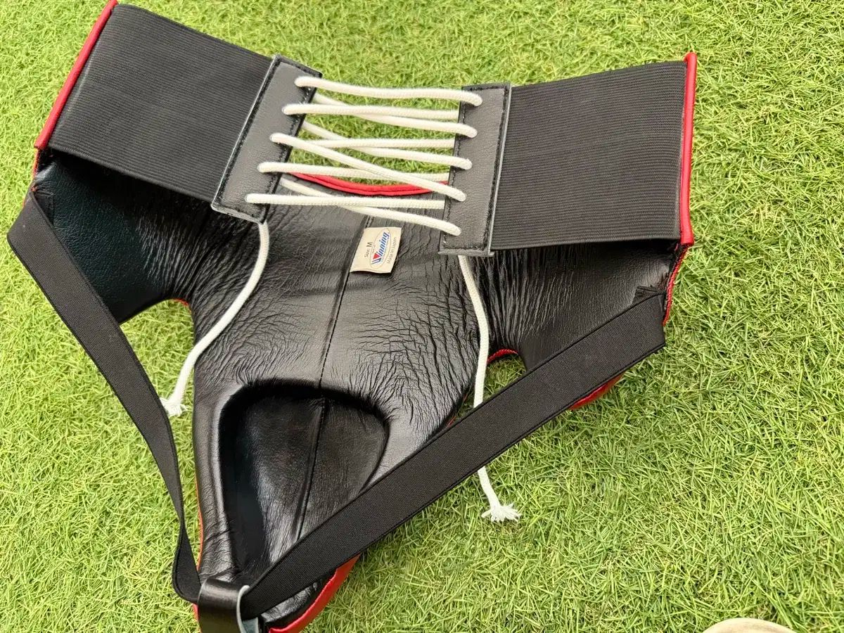  ウィニング Winning グルーンガード レッド M サイズ ロゴ剥がれではありません 色あせ その他 ボクシング