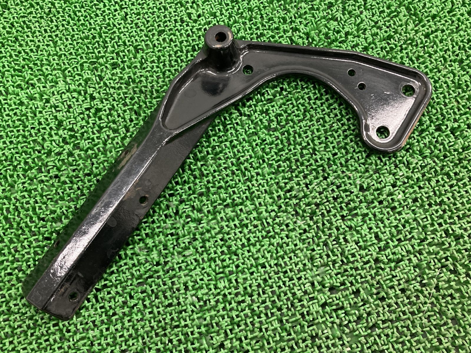 FLSTF1580 マフラーステー ハーレー 純正 バイク 部品 ソフテイル ファットボーイ 品薄 品 曲がり無し 車検 Genuine