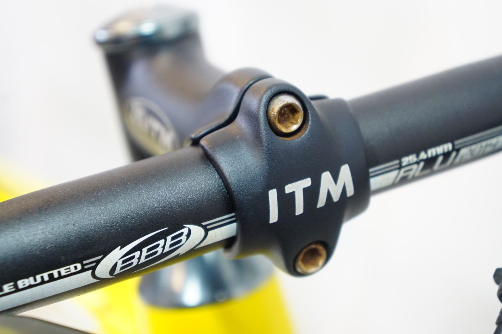 GIANT ジャイアント ESCAPE RX3 2011年モデル カスタム クロスバイク バイチャリ熊谷店 BRIGHTFACE_UK