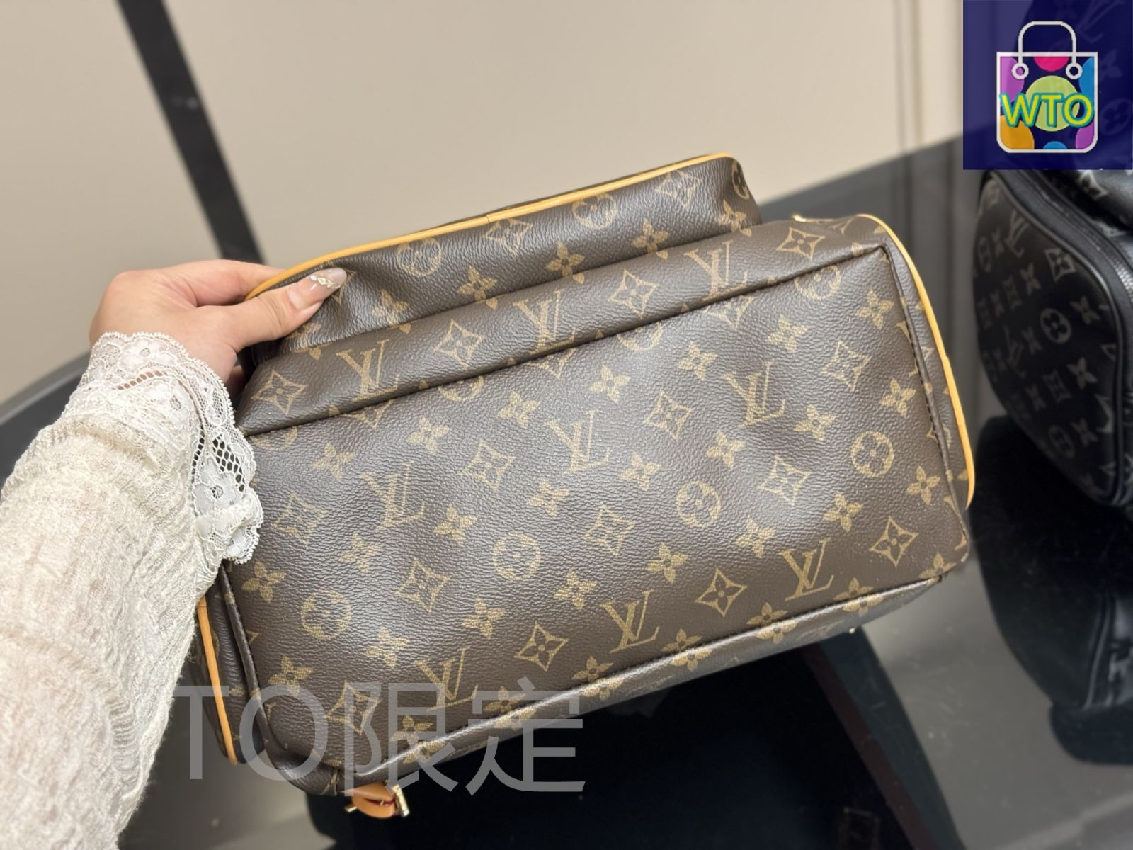 ケンタ❗美品✨LOUIS VUITTON ディスカバリー ディスカバリー・バックパック PM モノグラム・エクリプス｜ルイ