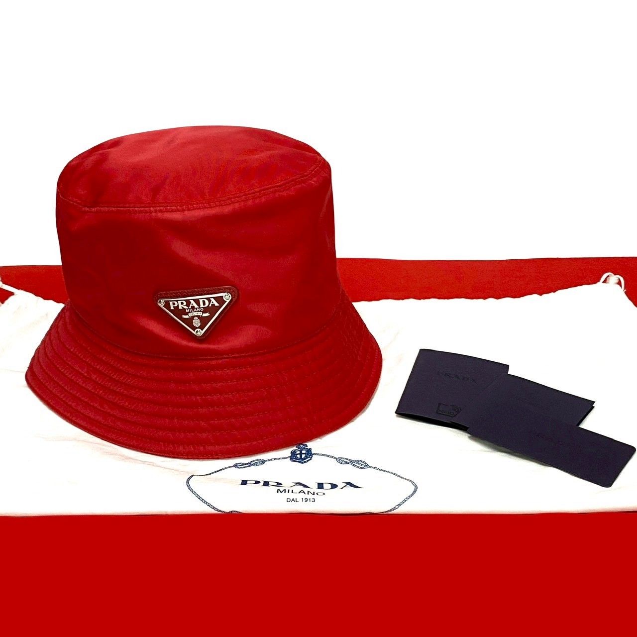 袋付 PRADA プラダ Re-Nylon リナイロン 三角ロゴ プレート 金具 ナイロン バケットハット 帽子 S サイズ レッド 64275
