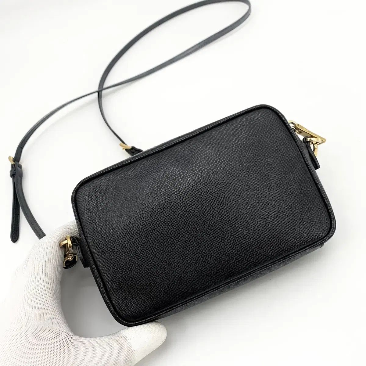ヴィンテージPRADA★サフィアーノ ミニクロスボディバッグ 関税込☆PRADA☆サフィアーノレザークロスボディバッグ☆正規品