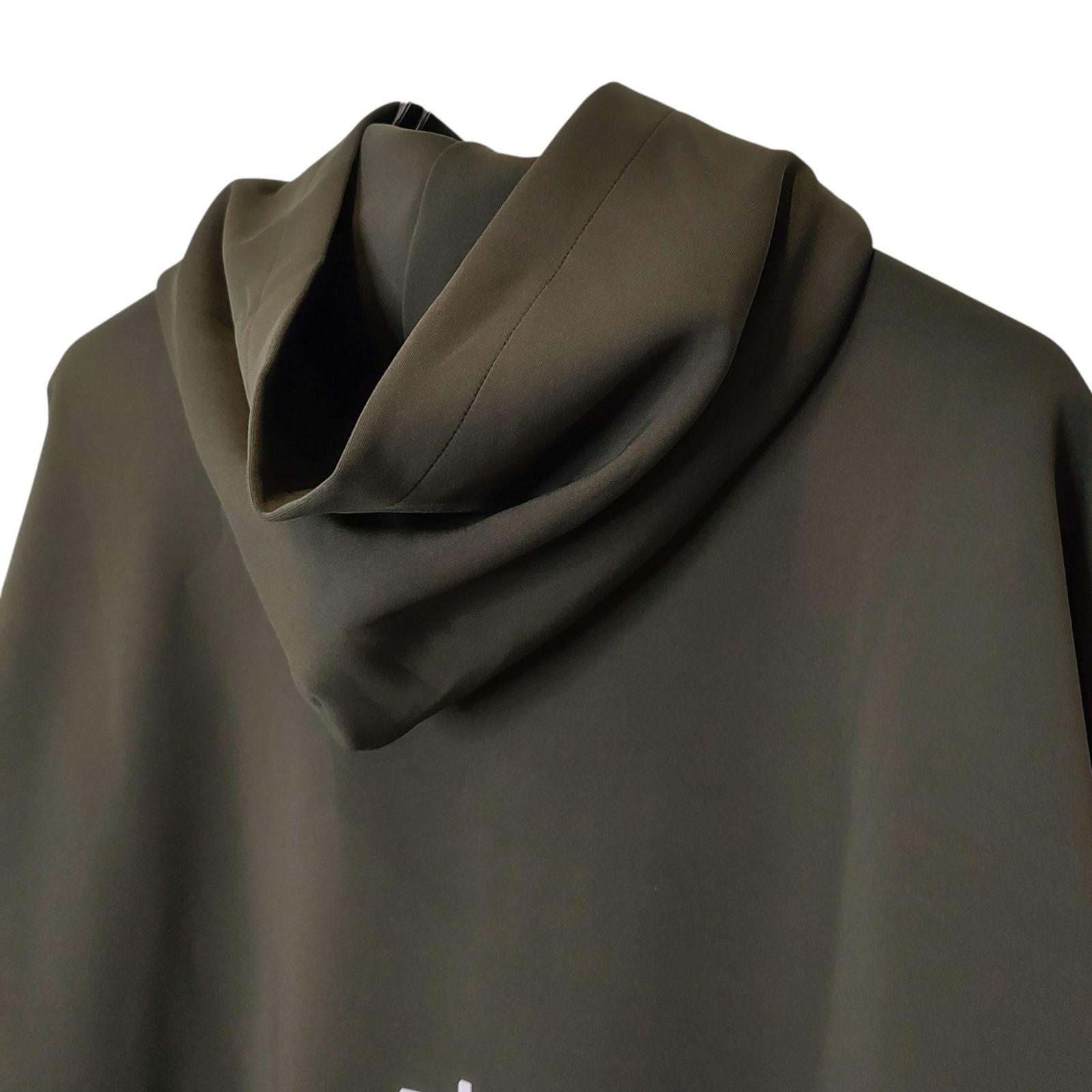 プルオーバー パーカー