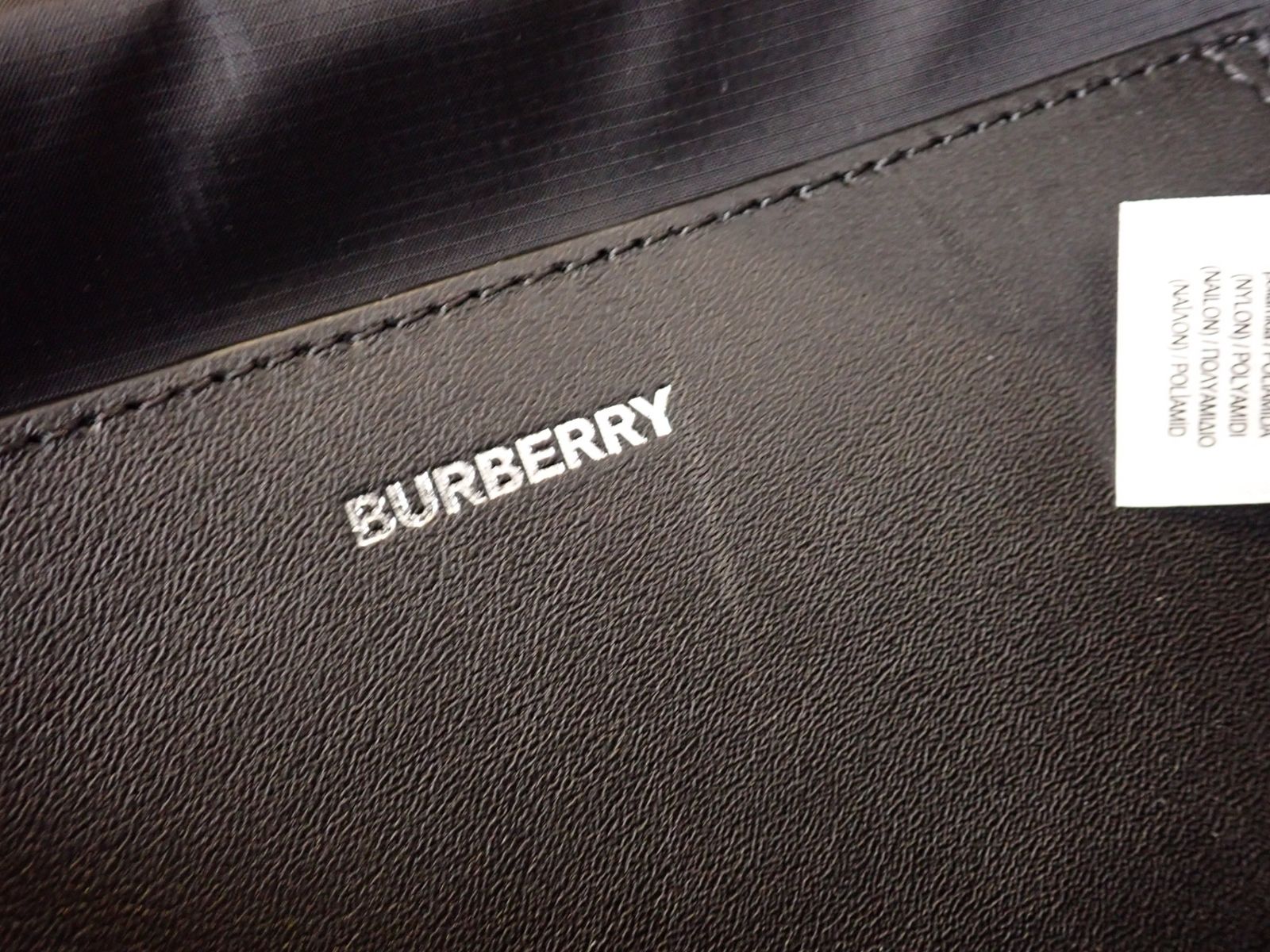 新品未使用品 BURBERRY(バーバリー) TBボディバッグ 8025603 TBロゴ