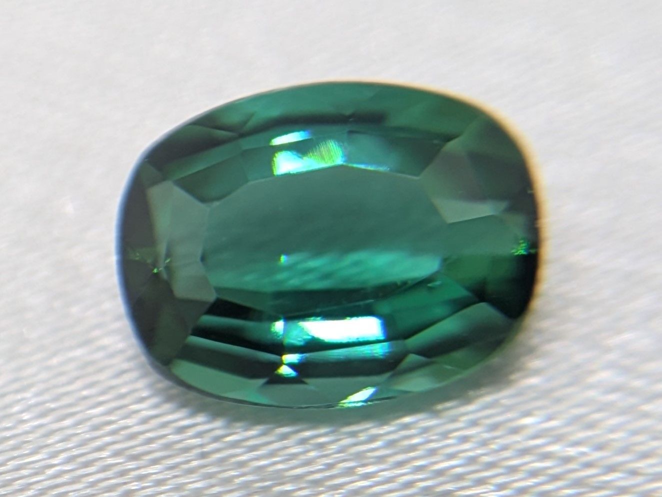 天然トルマリンのルース【1.618ct】 - メルカリ