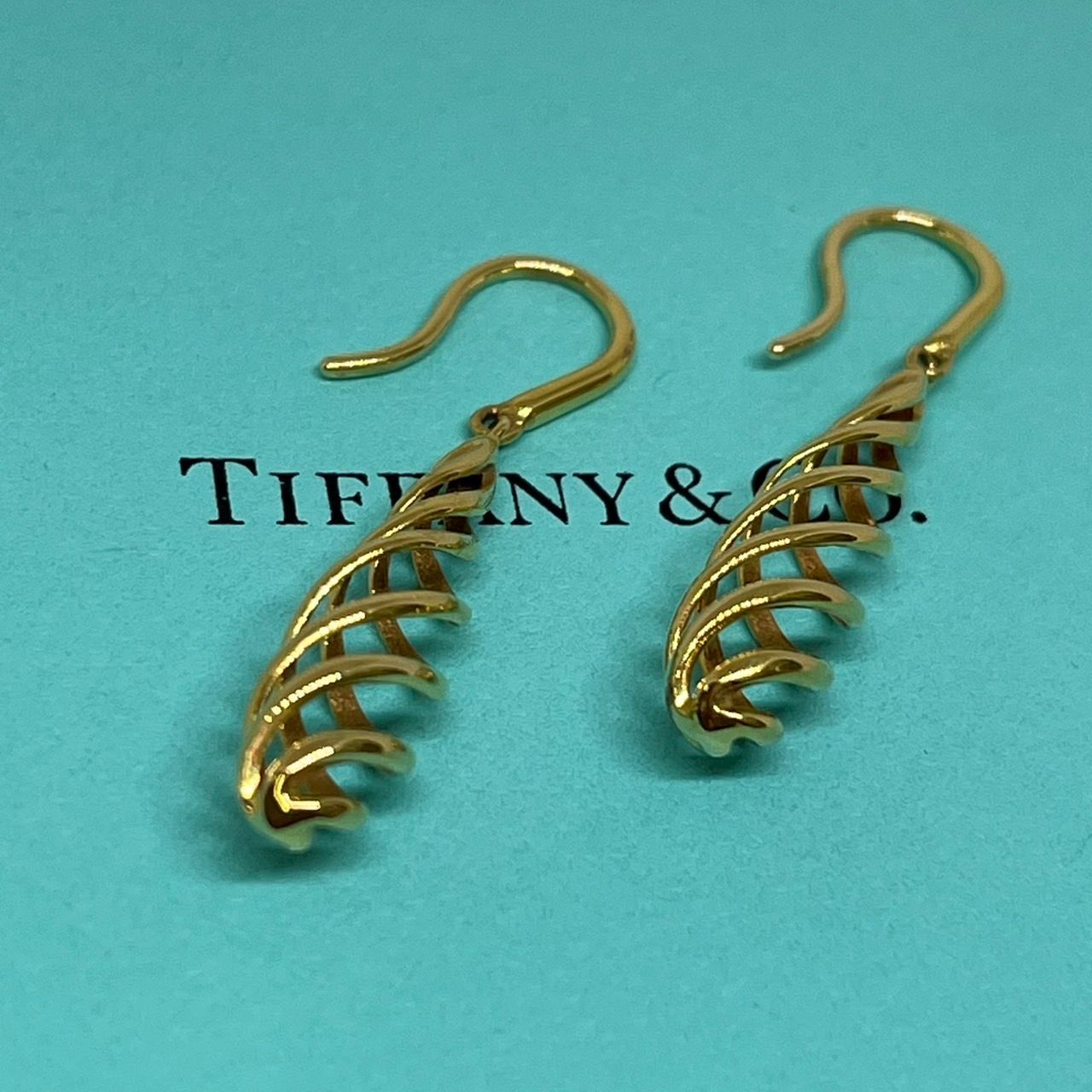 TIFFANY ベネチア ルーチェ ドロップ ピアス 750