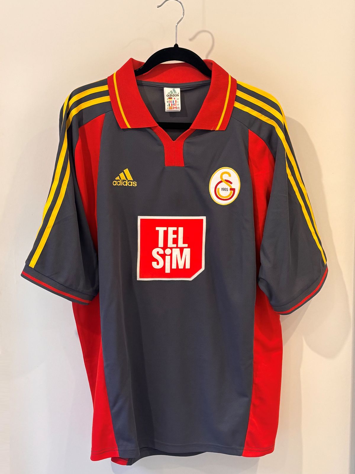 adidas アディダス 襟付きゲームシャツ 万国旗タグ 90s ビックシルエット 古着 赤 グレー サッカー 刺繡パフォーマンスロゴ