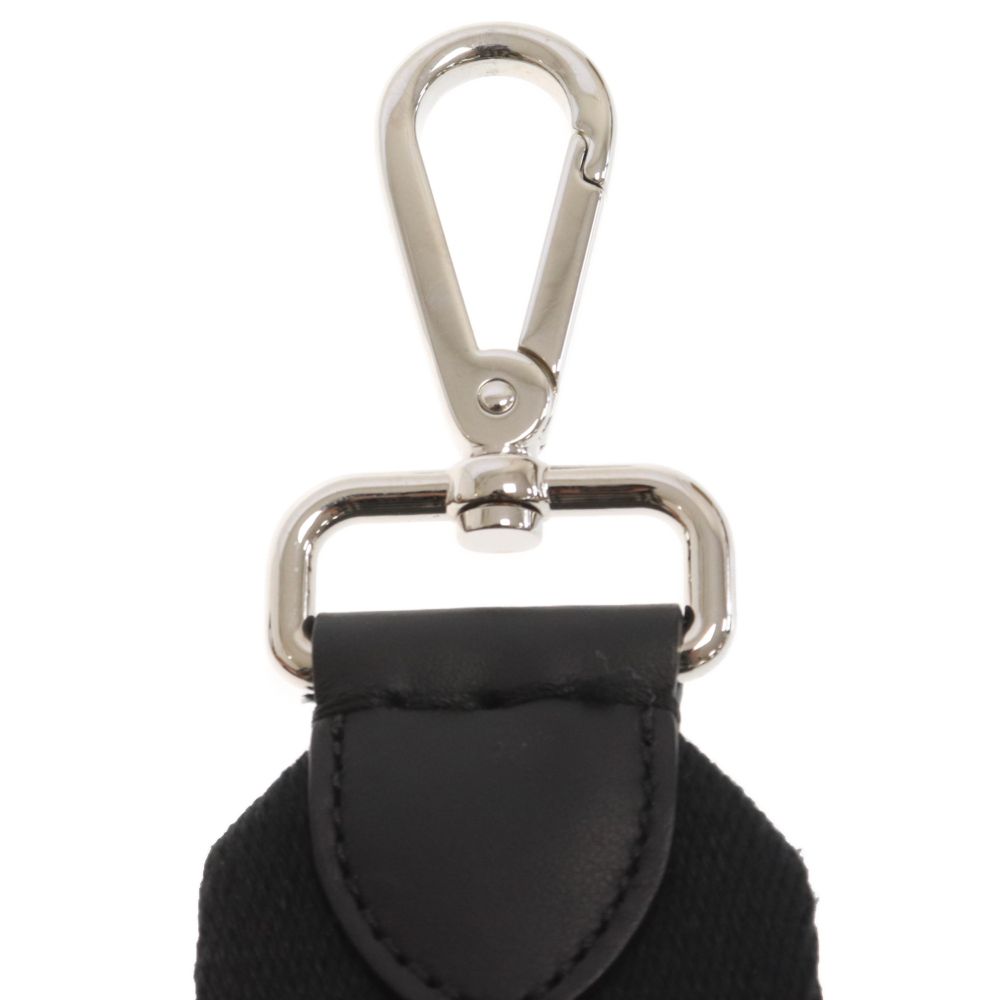 FENDI (フェンディ) ラバーロゴ ショルダーストラップ ブラック - メルカリ