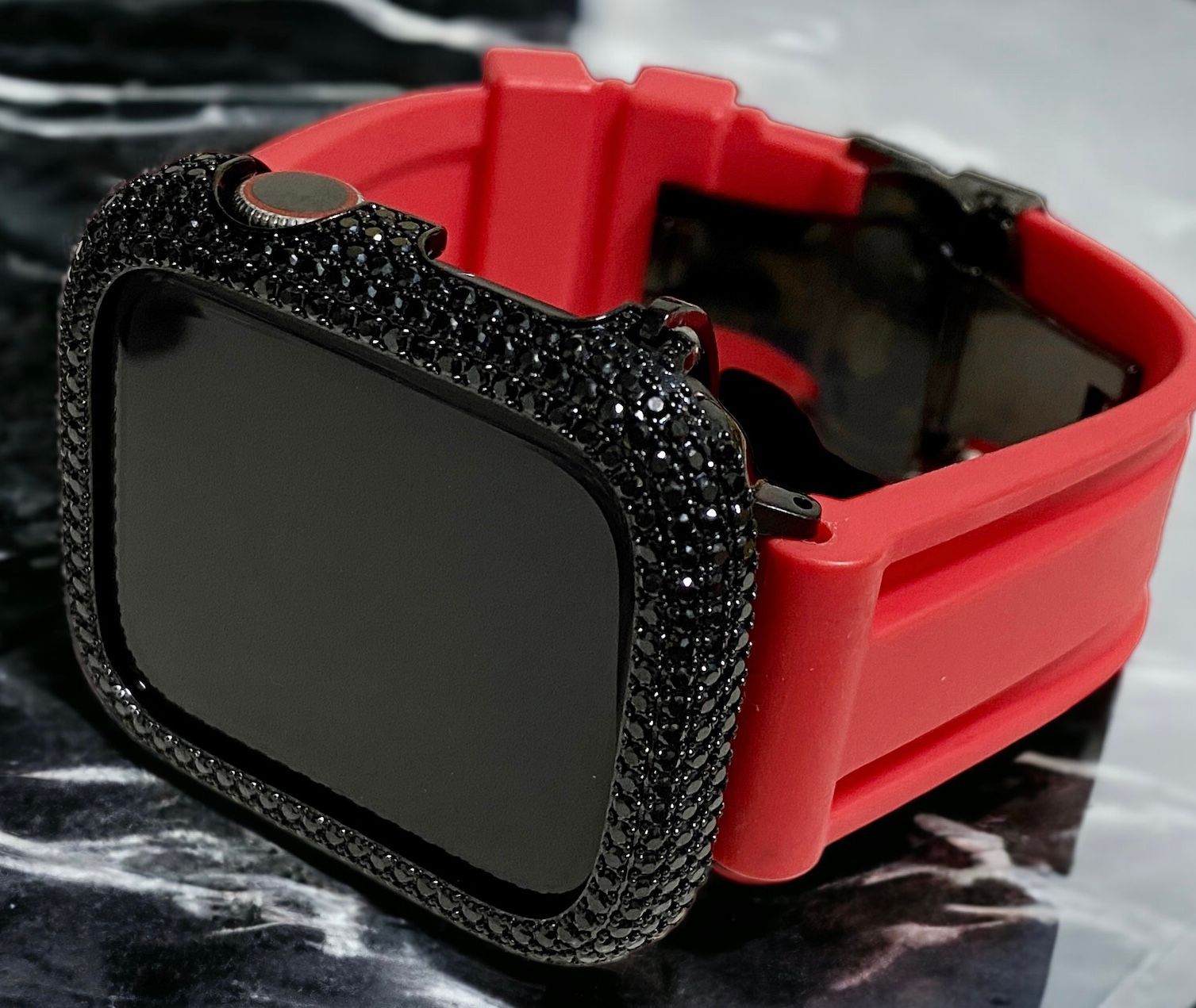 ブラック×レッド 超 パブェ Apple Watch キラキラ カバー ケース ラバー バンド ベルト