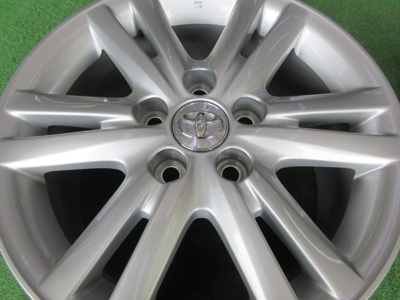 15インチ 5スポークホイール 4個セット　ランクル78プラド 15インチ 5スポークホイール 4個セット ランクル78プラド トヨタ純正