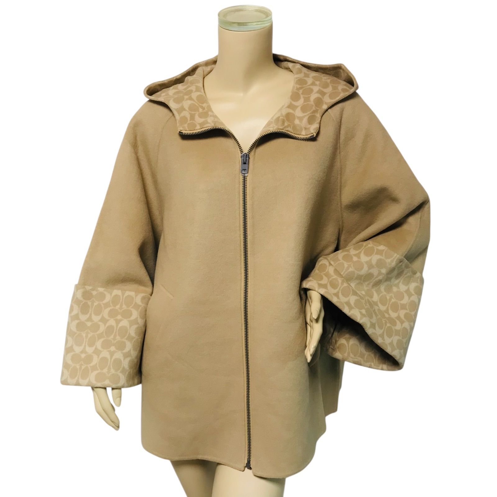 COACH コーチ レディース 袖口裏地シグネチャー総柄 フード付き フルジップ ウール ケープ ML コート 秋冬物 アウター ジャケット ブランド カジュアル