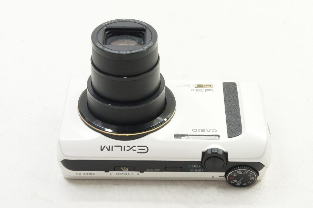 美品　CASIO EXILIM EX-ZR15 ホワイト　白　カシオ　デジカメ CASIO EXILIM EX-ZR100 ホワイト デジタルカメラ 【公式通販】