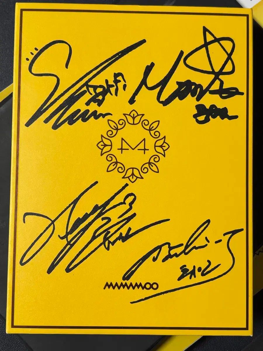 【セール】 福袋 の通販 MAMAMOO(ママム) サイン入り アルバム - メルカリ K-POP・アジア