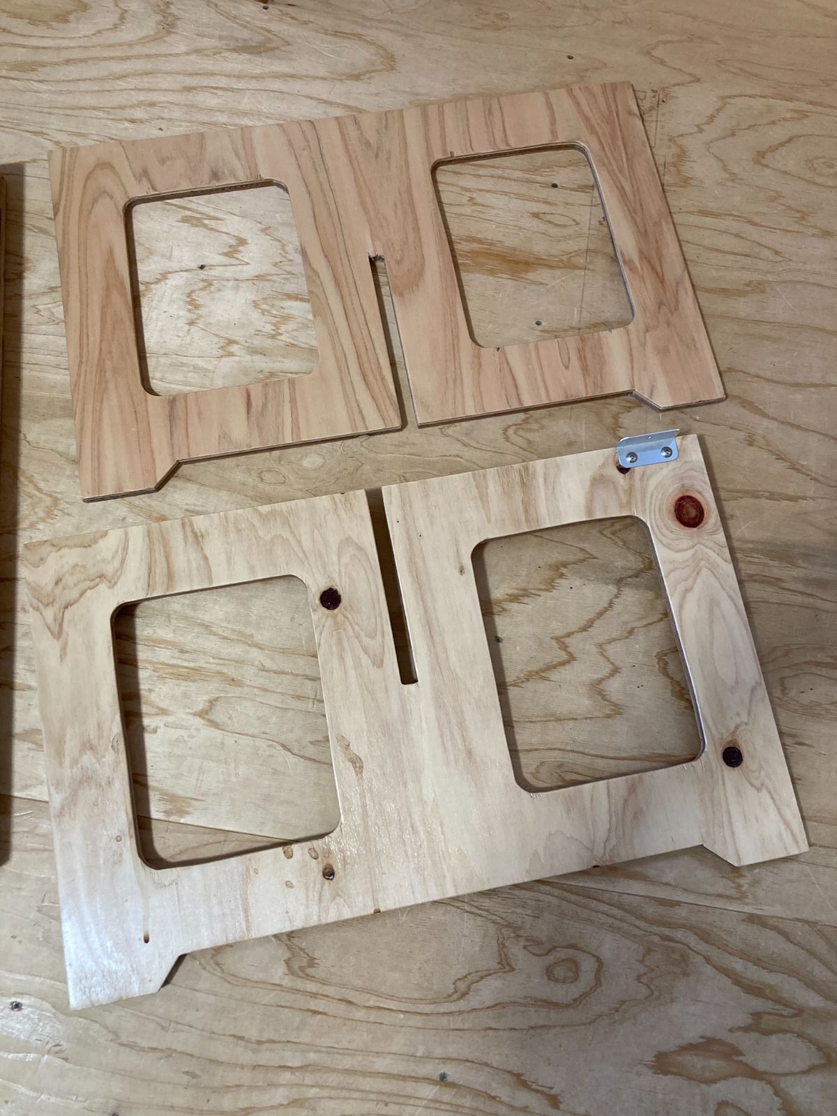 折りたたみテーブル タイルA 針葉樹 合板