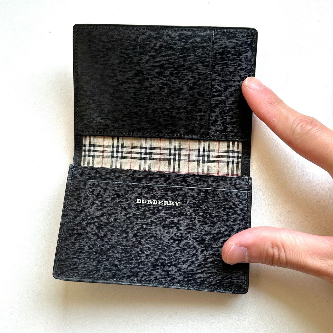 バーバリー BURBERRY 名刺入れ ブラック 美品 ⭐️美品 現行