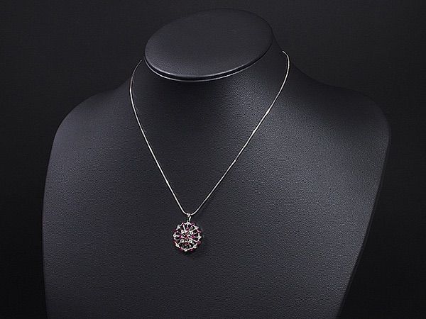 ルビー/0.57ct ダイヤモンド/1.2ct ラウンドモチーフ ネックレス