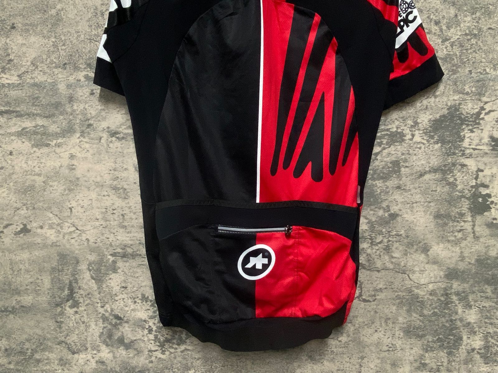【新品】アソス赤 半袖 サイクルジャージ 24時間以内/匿名発送】アソス メンズ 半袖 サイクルジャージ S