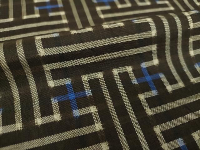 平和屋着物●本場大島紬　龍郷絣　秋名バラ　正絹　逸品　DAAS3137ps 平和屋着物○本場大島紬 龍郷絣 秋名バラ 正絹 逸品 DAAS3137ps - メルカリ