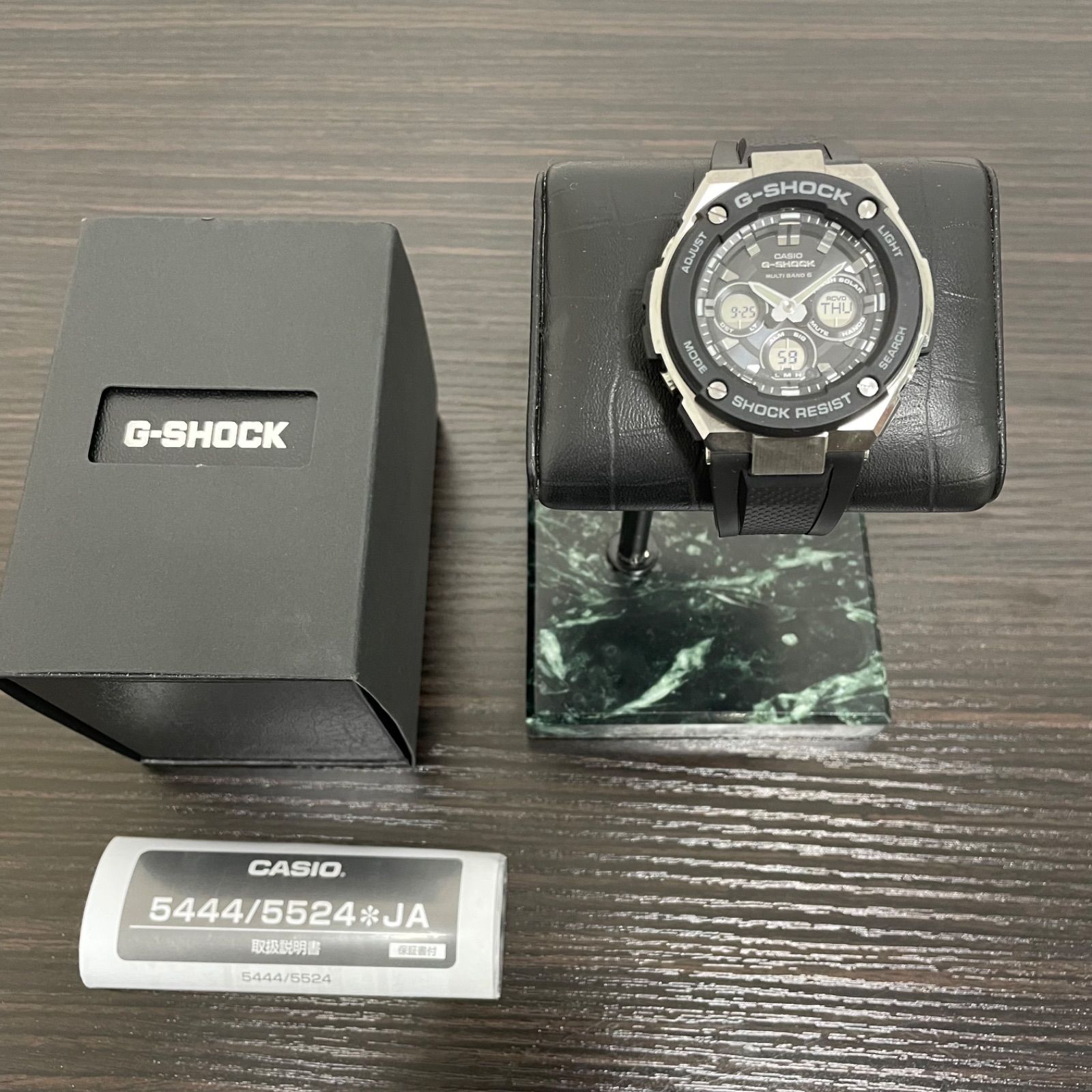 G-SHOCK RESIST GST-W300G 5524 ソーラー充電 G-SHOCK 電波 ソーラー